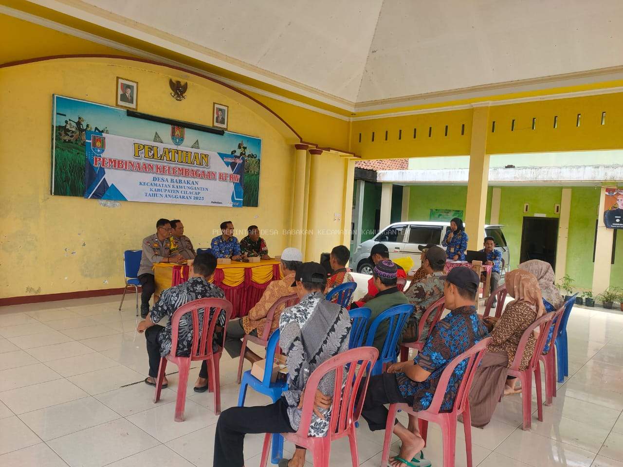 Pelatihan Pembinaan RT/RW